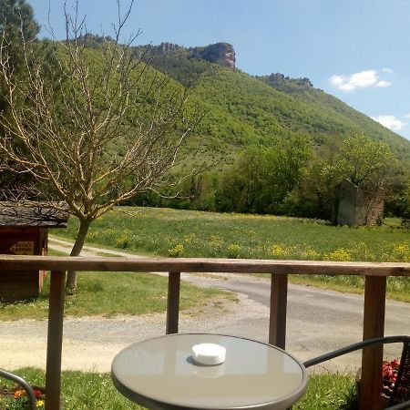 Camping Le Vialaret Nant Exterior photo