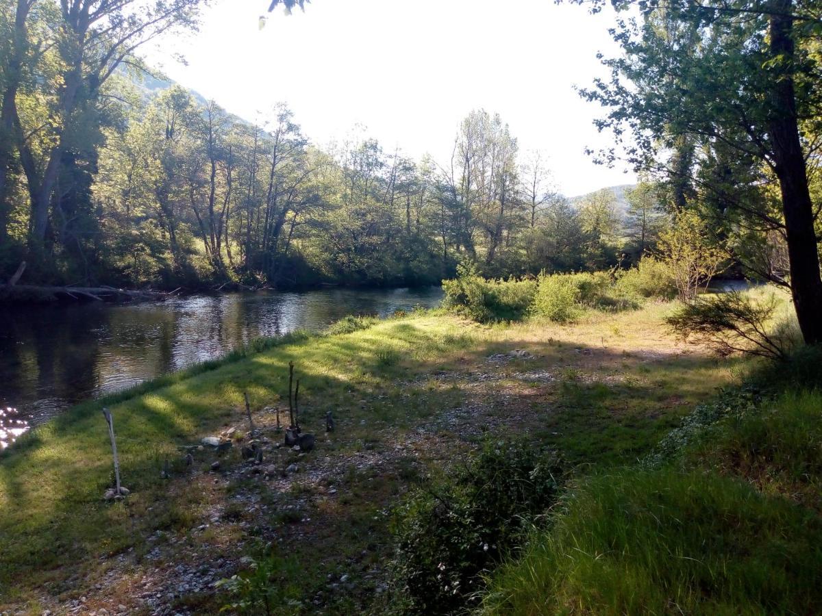 Camping Le Vialaret Nant Exterior photo