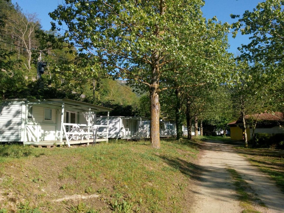 Camping Le Vialaret Nant Exterior photo